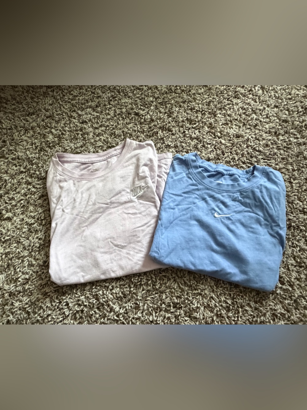 2- Womens Nike T-Shirts